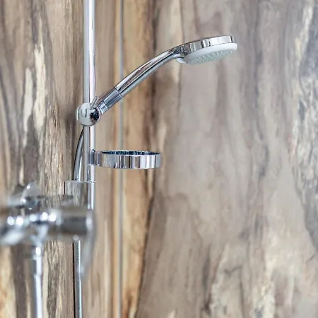 別荘 Lakeside Comfort In