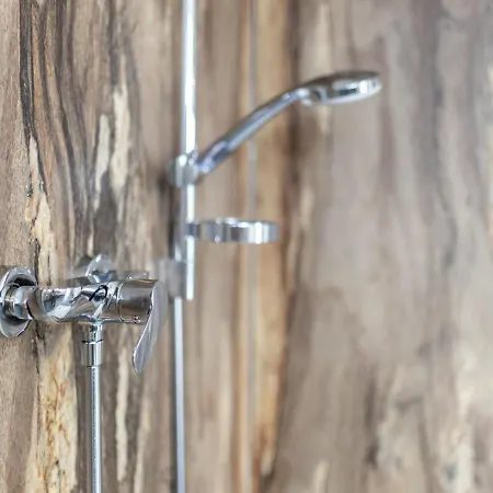 Lakeside Comfort In Hallschlag