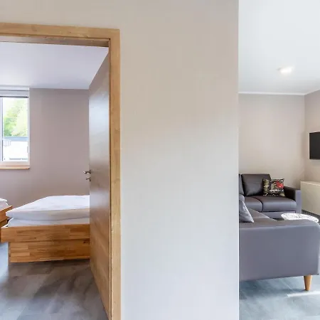 Lakeside Comfort In * Hallschlag