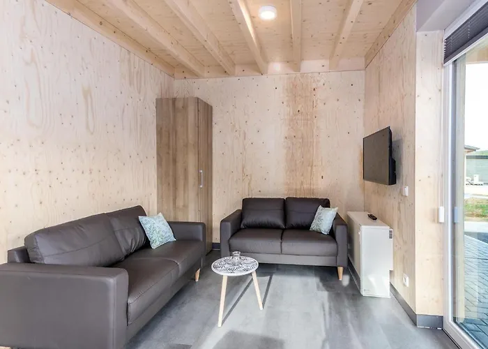 Lakeside Comfort In Casa de Férias